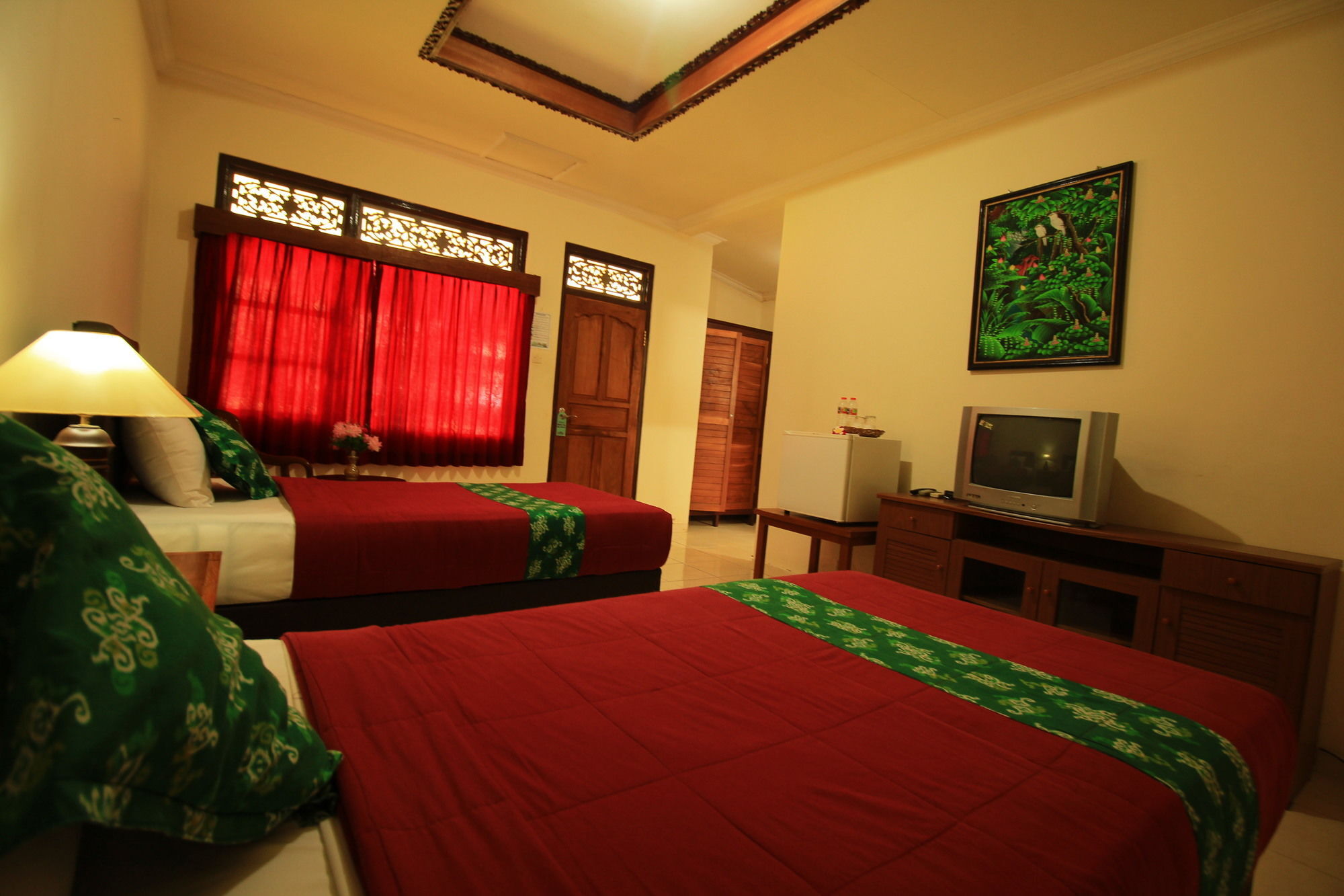 Lovina Beach Hotel Buleleng  Exterior photo
